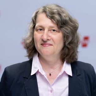 Anja Bensinger-Stolze
